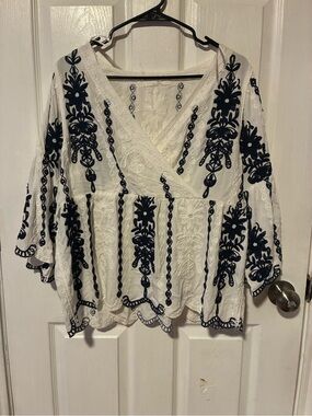 Kindred Women’s White Peasant Blouse with Navy Embroidery boho bell sleeves